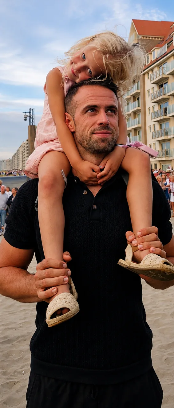 Dieter met zijn dochter op het strand